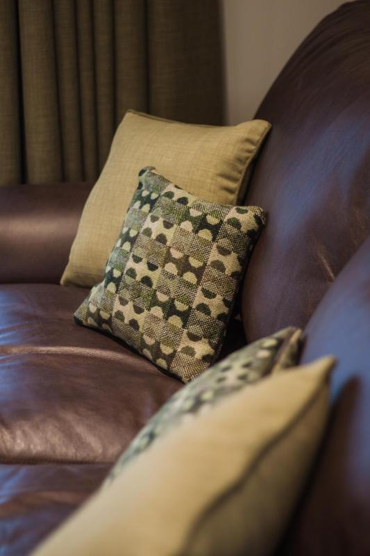 Executive Suite image 4