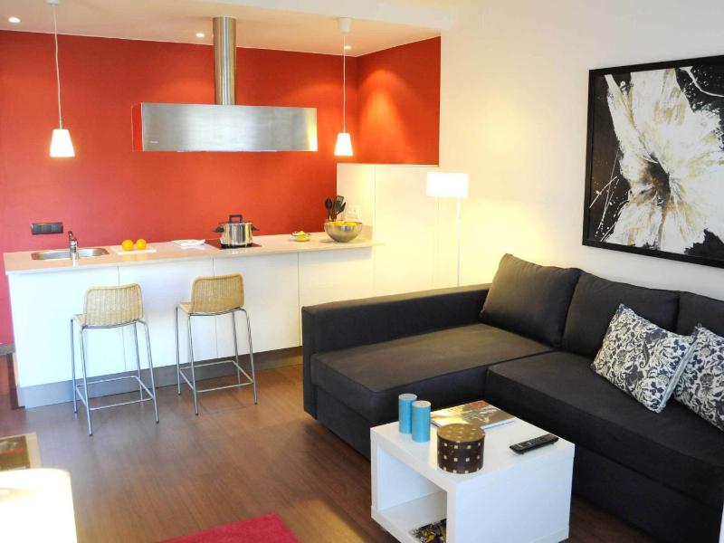 Your Home in Barcelona Apartments - image 3