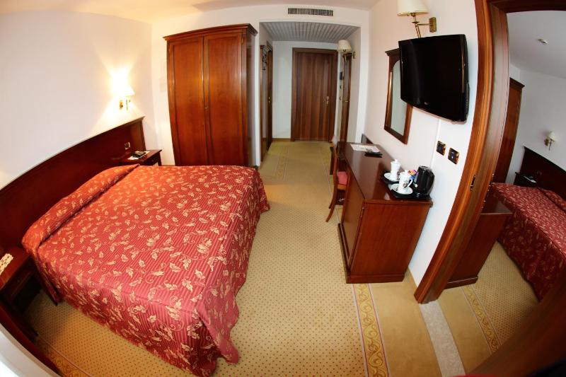 Economy Double or Twin Room image 4