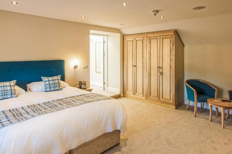 Executive Suite image 1