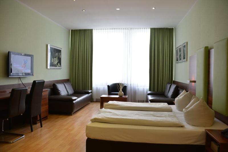Comfort Double Room image 3