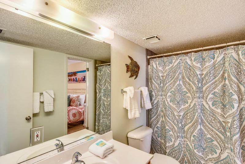 Phoenix 6 Unit 802 - image 35