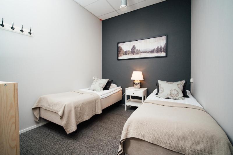 Twin Room with Shared Bathroom without Window image 2