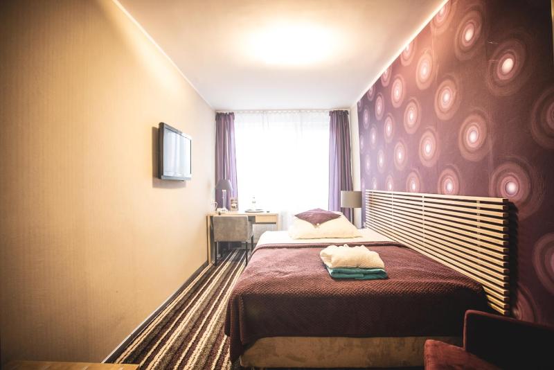 Single Room image 1