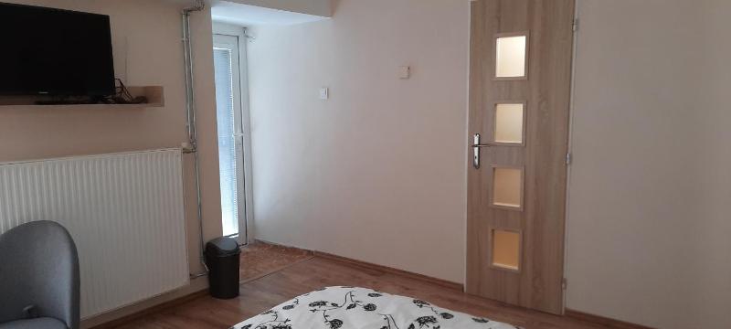 Deluxe Double Room with Shower image 2