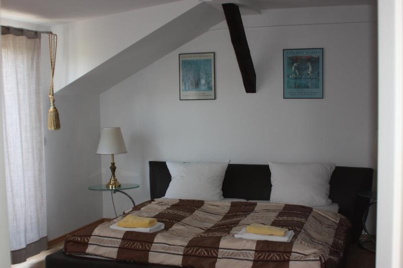 Double Room image 2