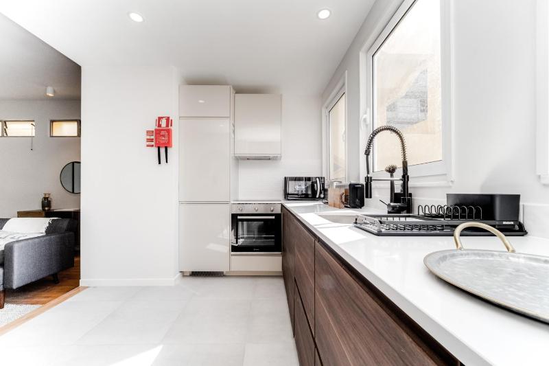 Nomad's By Sta Catarina Flats - 3BED Porto - image 13