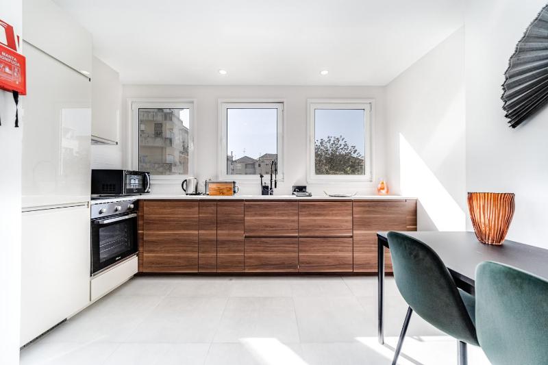 Nomad's By Sta Catarina Flats - 3BED Porto - image 1