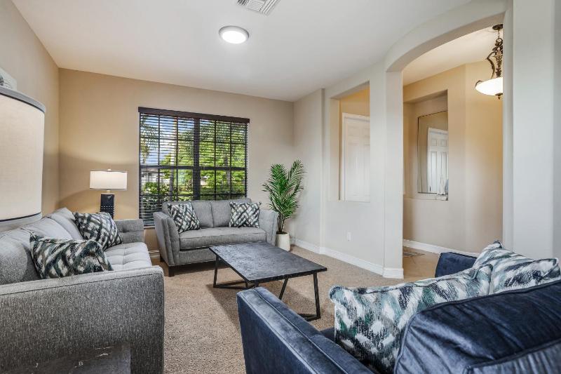 Three Bedroom House image 2