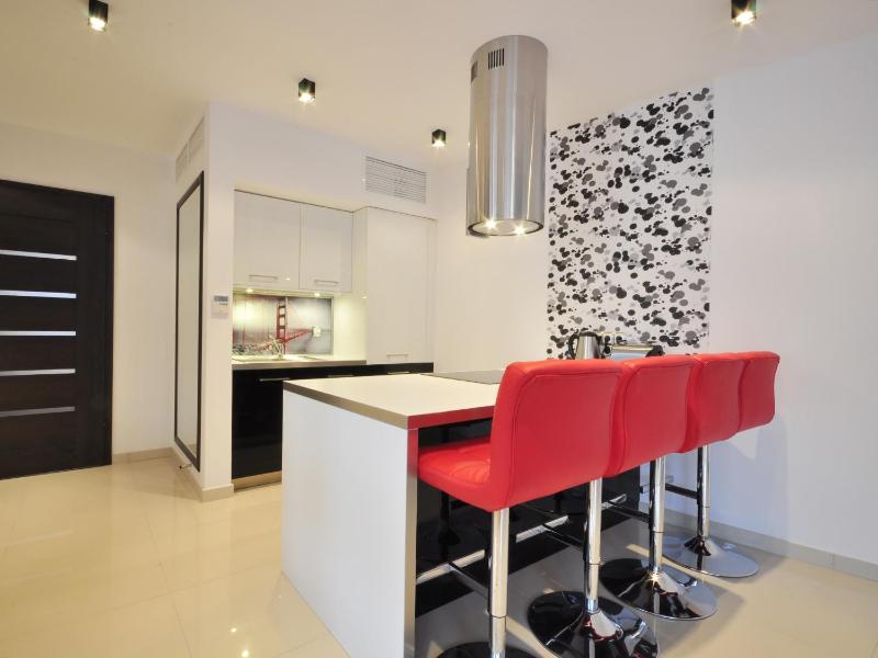 Sunrise apartments close to the beach & by Noclegi Renters - image 8