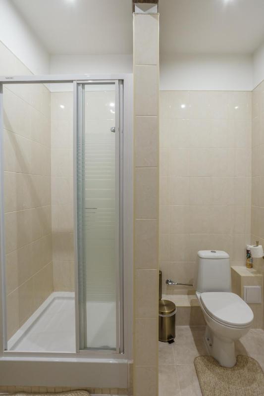Standard Double or Twin Room image 4