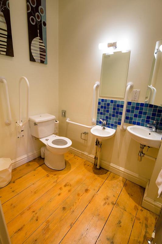 Superior Double Room image 4