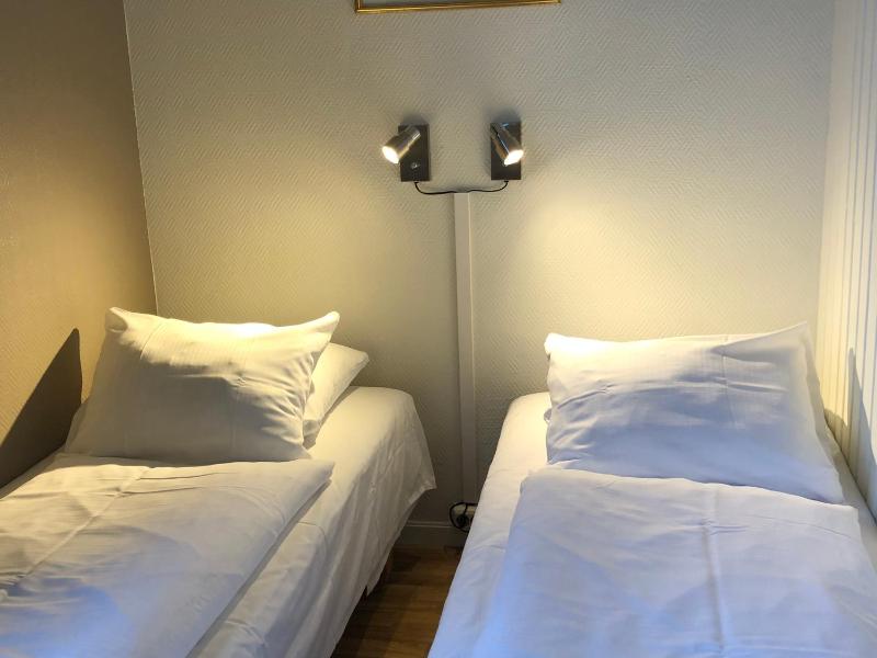 Ami Hotel - image 40