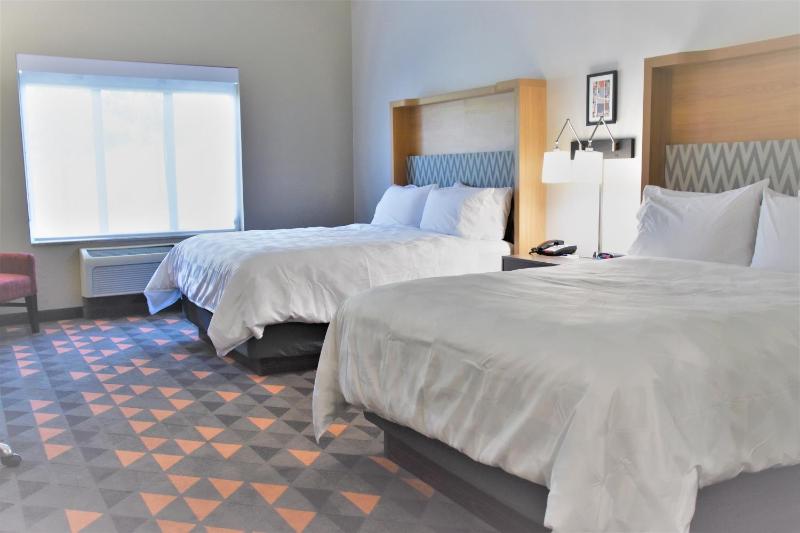 Standard Room image 1