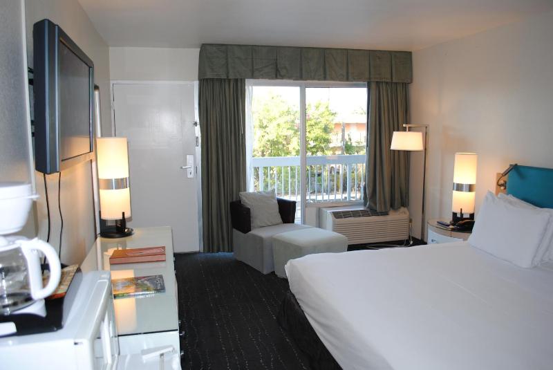 Classic King Room image 2