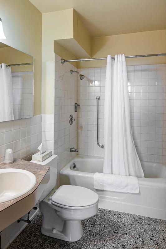 Hotel Suite image 2