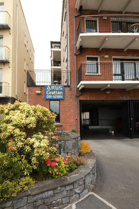 Superior Apartment image 3