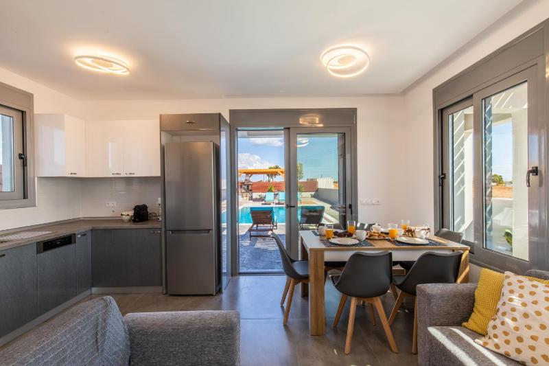 Three-Bedroom Villa image 4