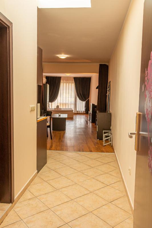 Junior Suite with Balcony image 1