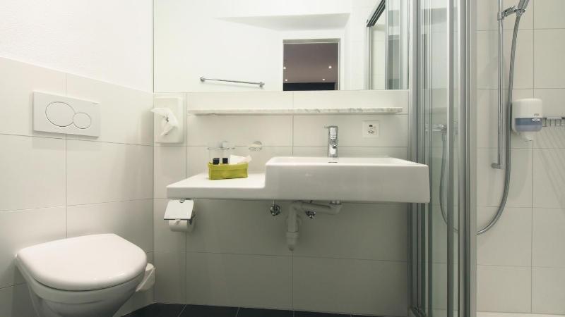 Double Room with Lake View or Partial Lake View image 2