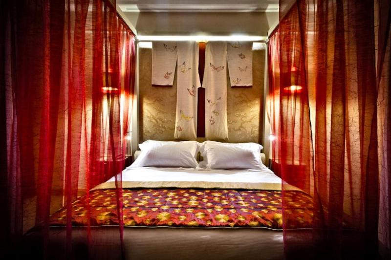 Deluxe Triple Room image 4