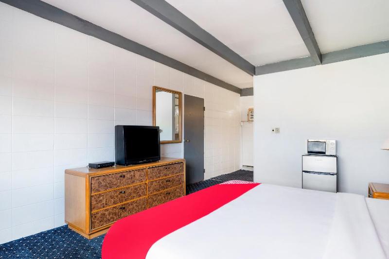King Room - Disability Access image 3