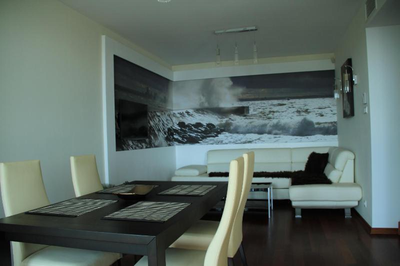 Apartment with Sea View image 3