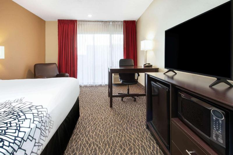 King Room image 2