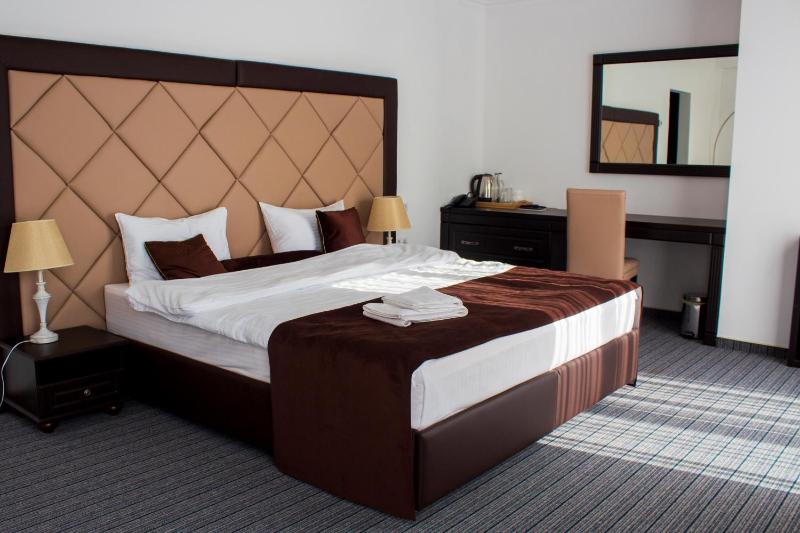 Deluxe Suite image 1