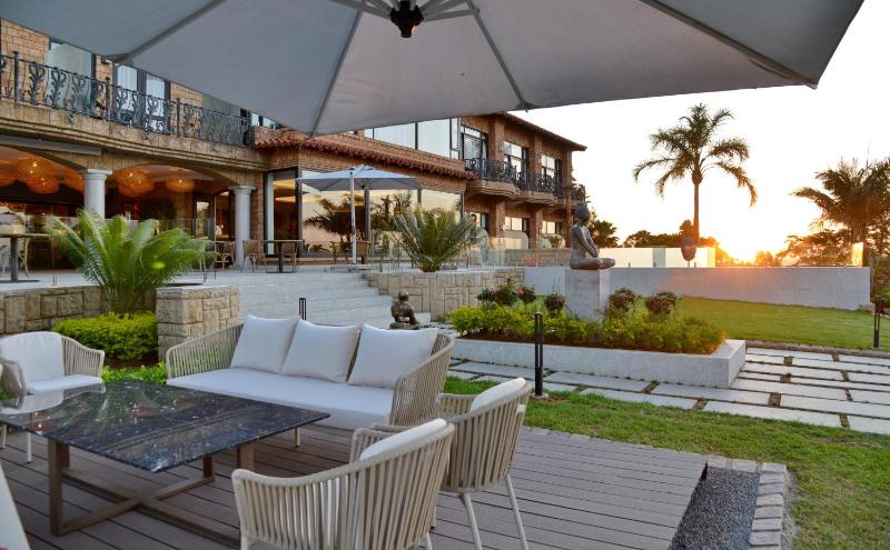 Apogee Boutique Hotel & Spa - image 10