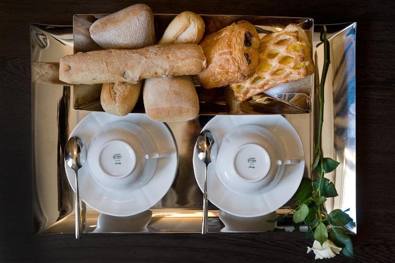 Junior Suite image 2