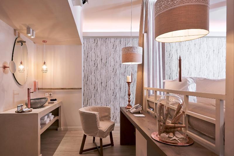 Executive Suite image 3