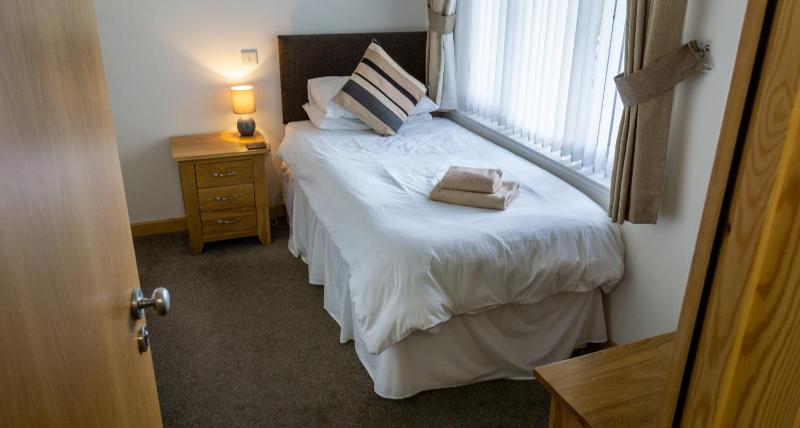 Deluxe Triple Room image 1