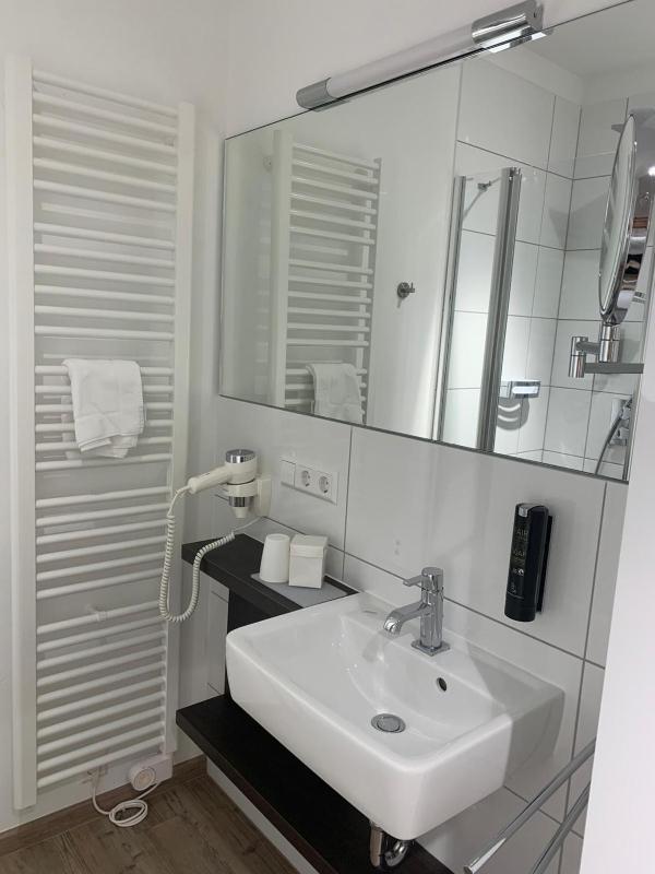Double Room image 1