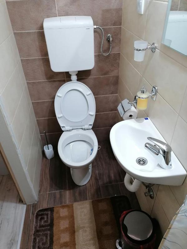 Double Room with Balcony image 3