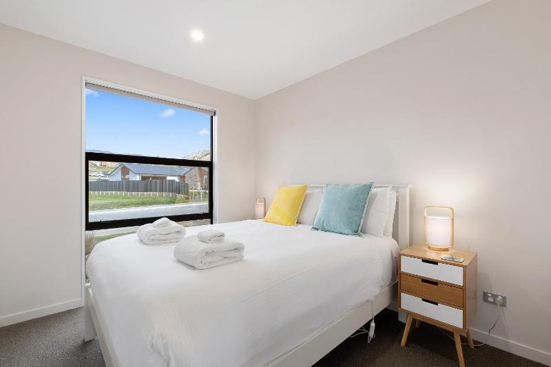 Sapphire Spring Rise - image 5