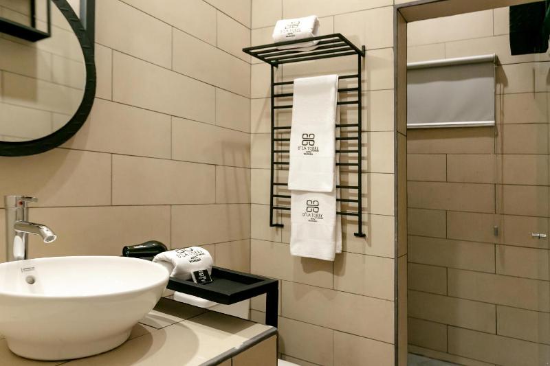 D' LA TORRE HOTEL - image 6