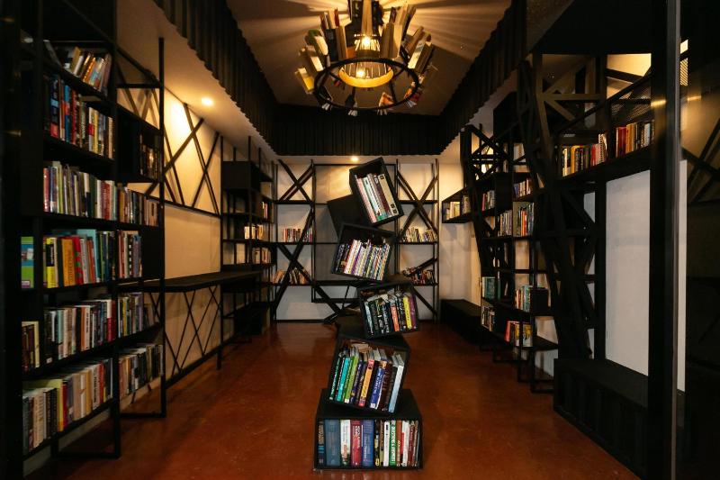 D' LA TORRE HOTEL - image 5