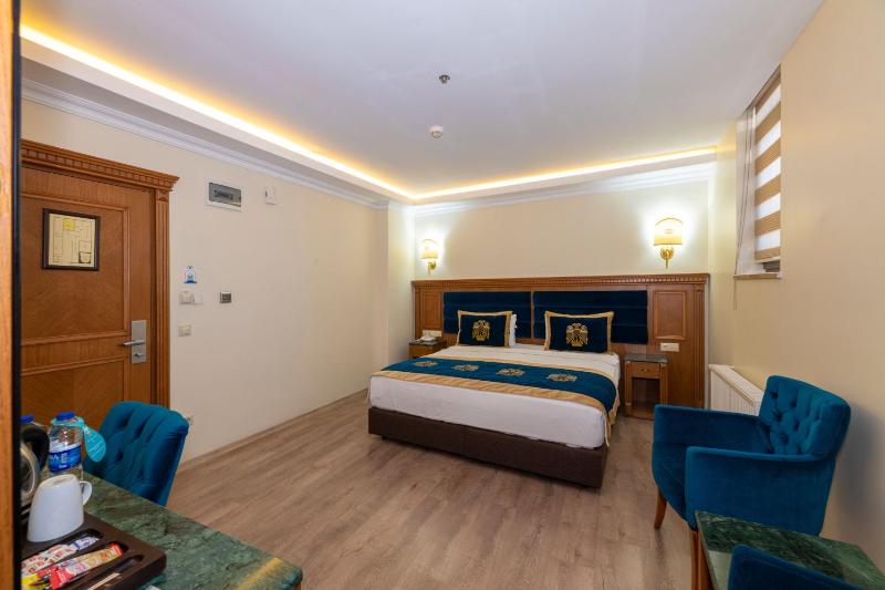 Budget Double Room image 2