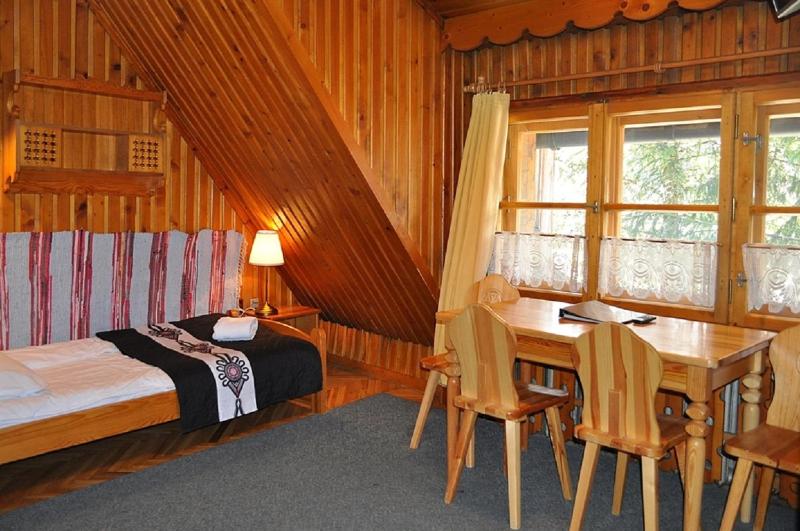 Quadruple Room image 1