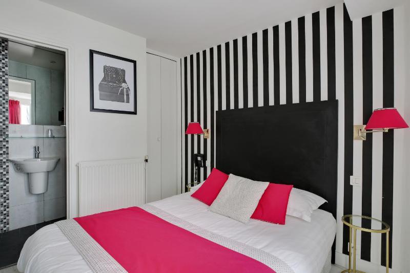 Hotel Riviera Elysees - image 11