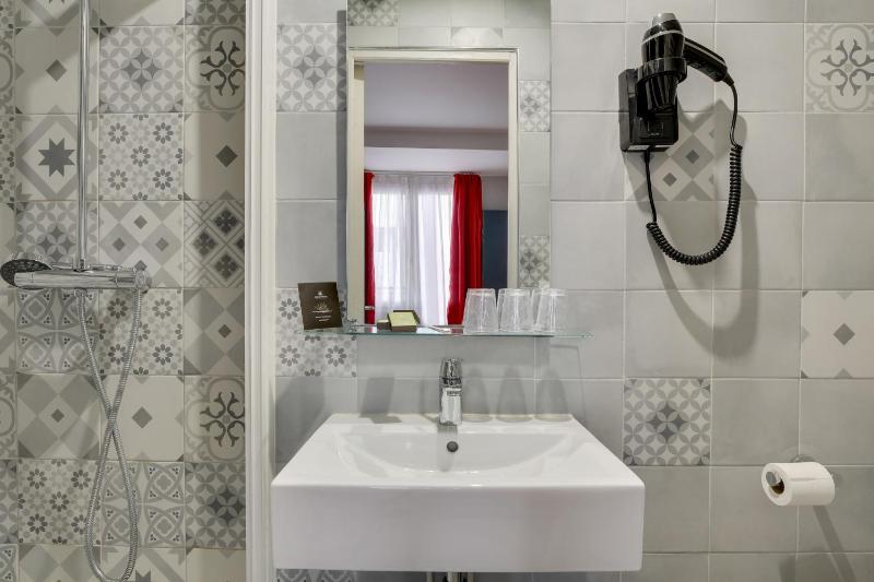 Hotel Riviera Elysees - image 8