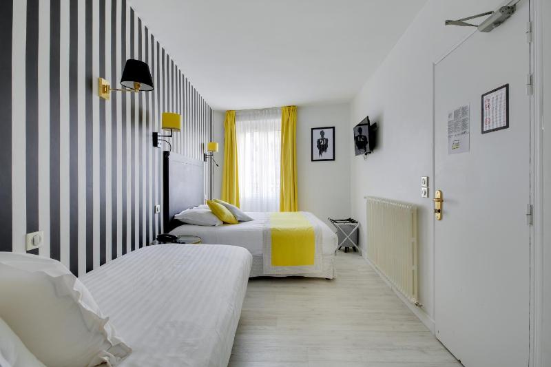 Hotel Riviera Elysees - image 5