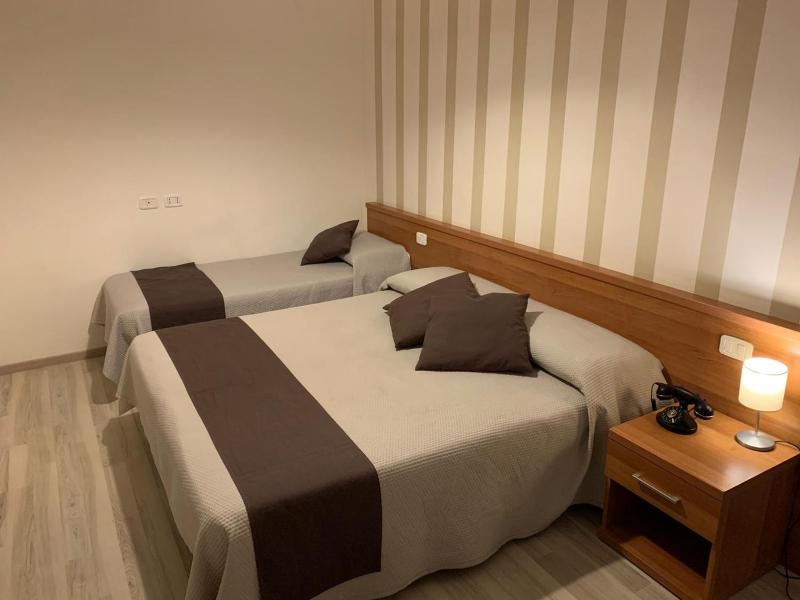 Triple Room image 3