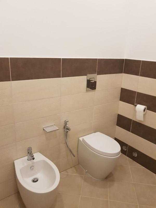 Triple Room with Bathroom image 2
