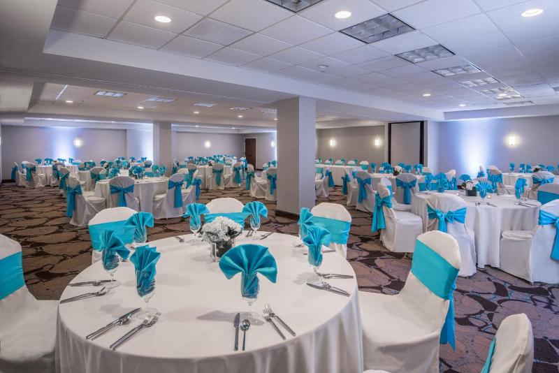 Crowne Plaza Memphis Downtown By IHG - image 42