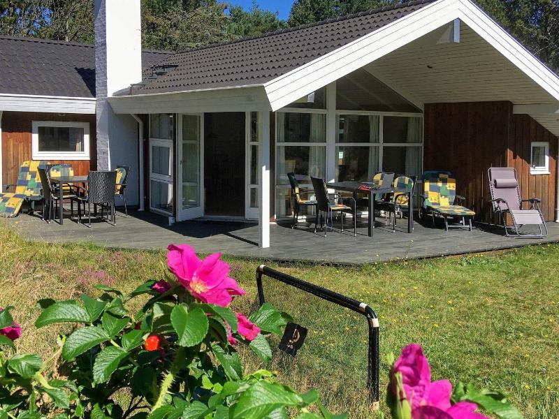 Three-Bedroom Holiday Home  image 3