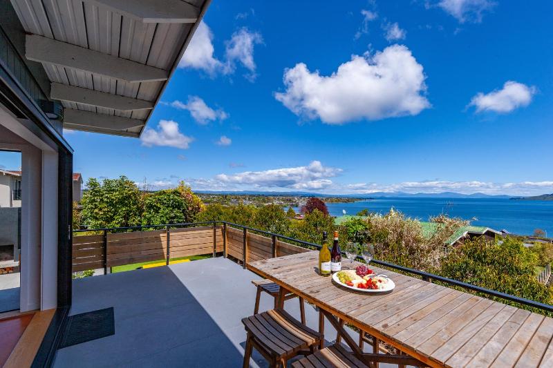Lakeview Lookout - image 18