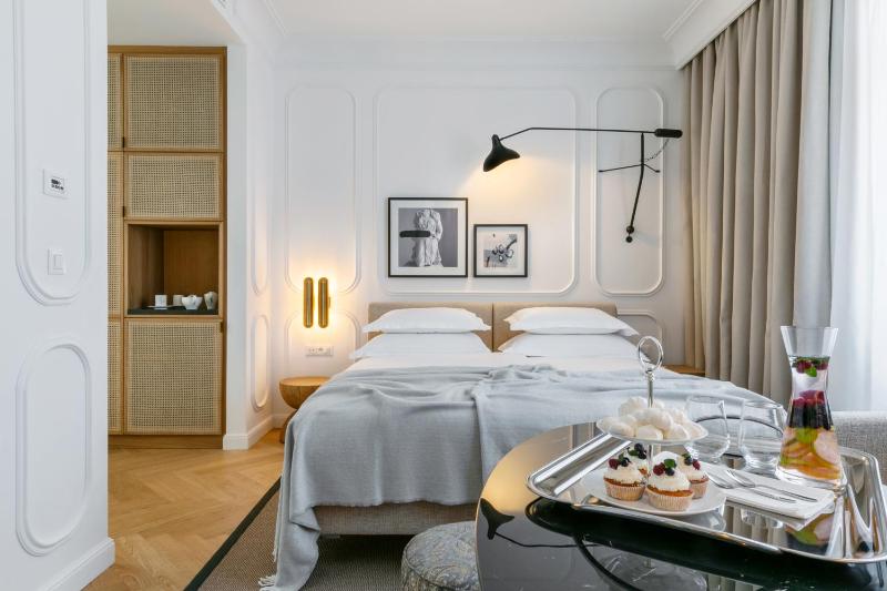 Superior Room image 3
