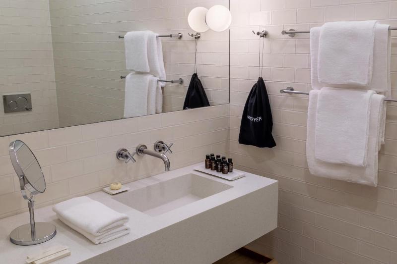 Junior Suite image 2